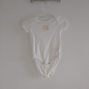 BNWOT Burt's Bees Baby Onesie